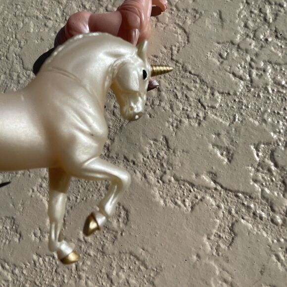 Breyer Stablemates lot of 2 Horse unicorn Pink Gold - Picture 6 of 7